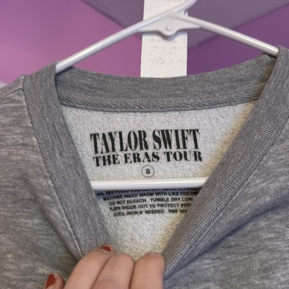 2023 Eras Tour Crewneck - Picture 4 of 4